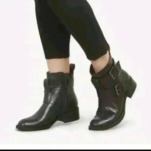 Gentle Souls Womens Black Leather Best Of Luck Buckle Boots 7.5